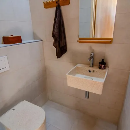 Hideout Salmi 公寓